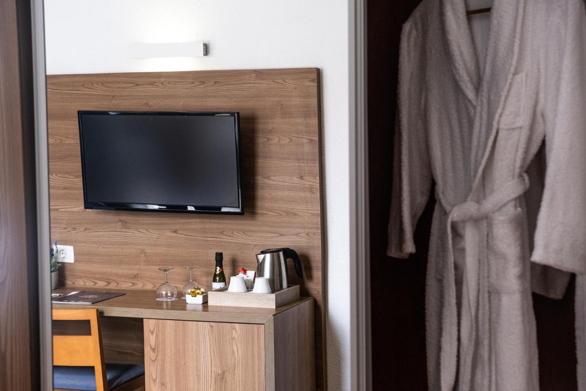 Hotel Adonis Plaza Санта-Крус-де-Тенеріфе Екстер'єр фото